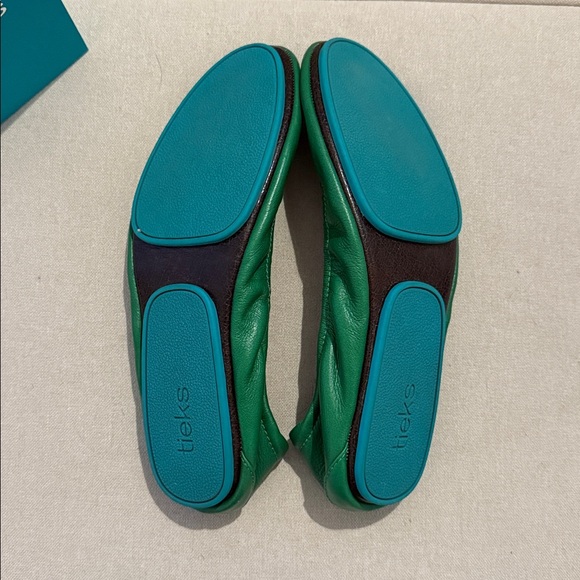 Tieks Clover Green Flats Sz 11 - Picture 3 of 8